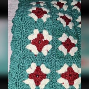 Granny Square Handmade Crochet Throw  Blanket 47.5"×34.75" Green Red White
